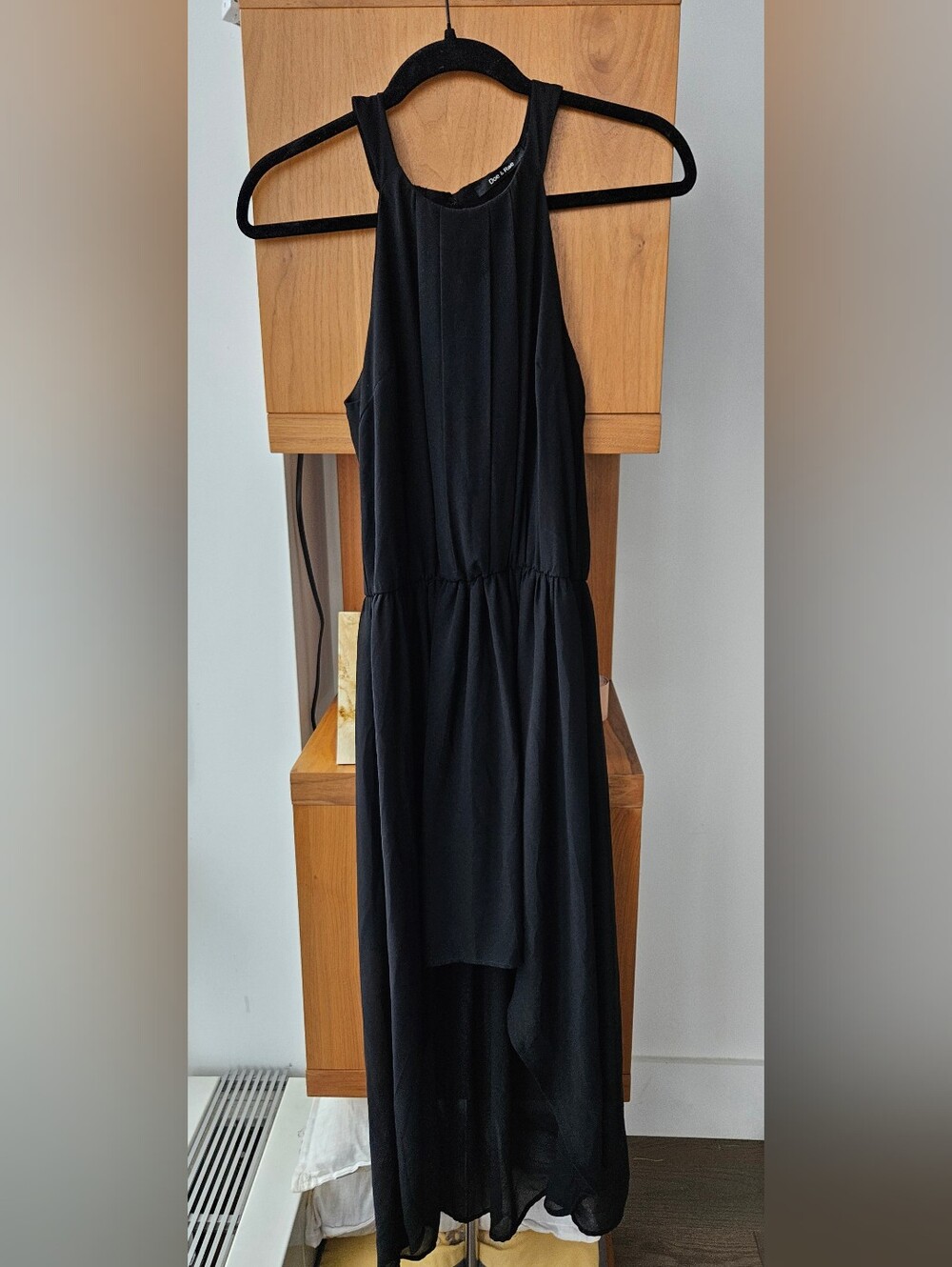 Women's Black Sleeveless High-Low Dress